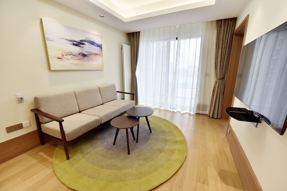 Green Court Place Jin Qiao Middle Ring Shanghai 26/50