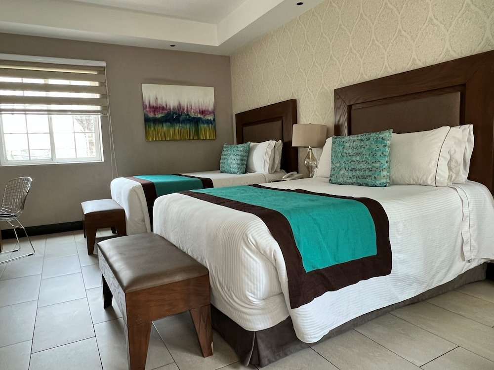 Aurea Hotel And Suites 17/50