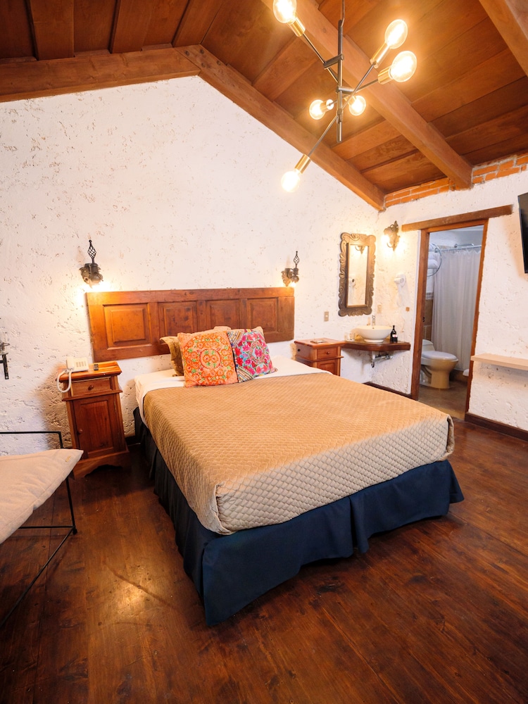 Naif Boutique Hotel & Gallery 26/68