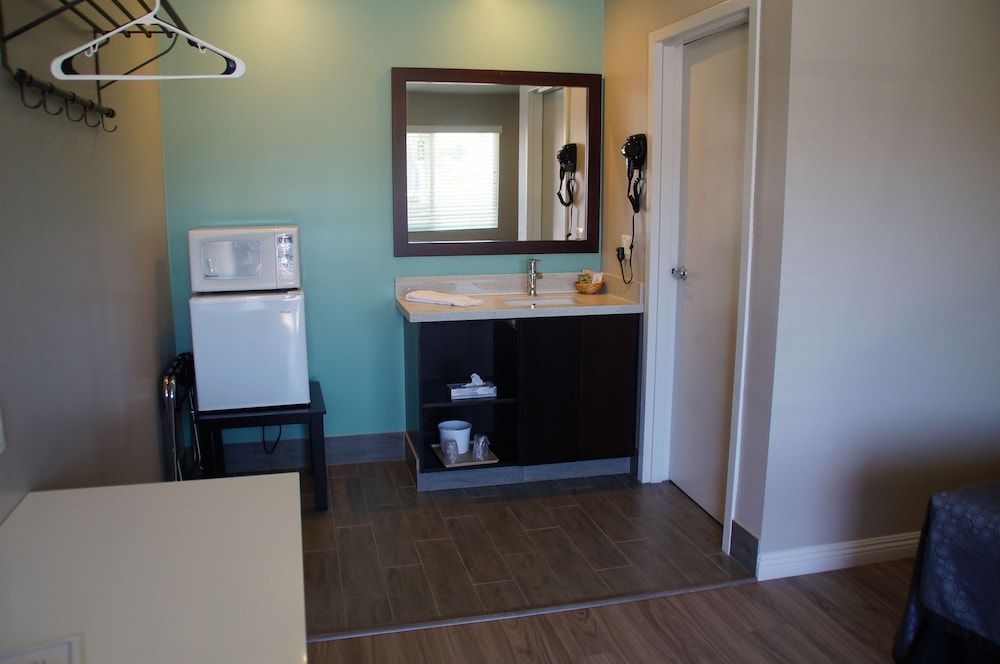 Beach Inn Motel 17/17
