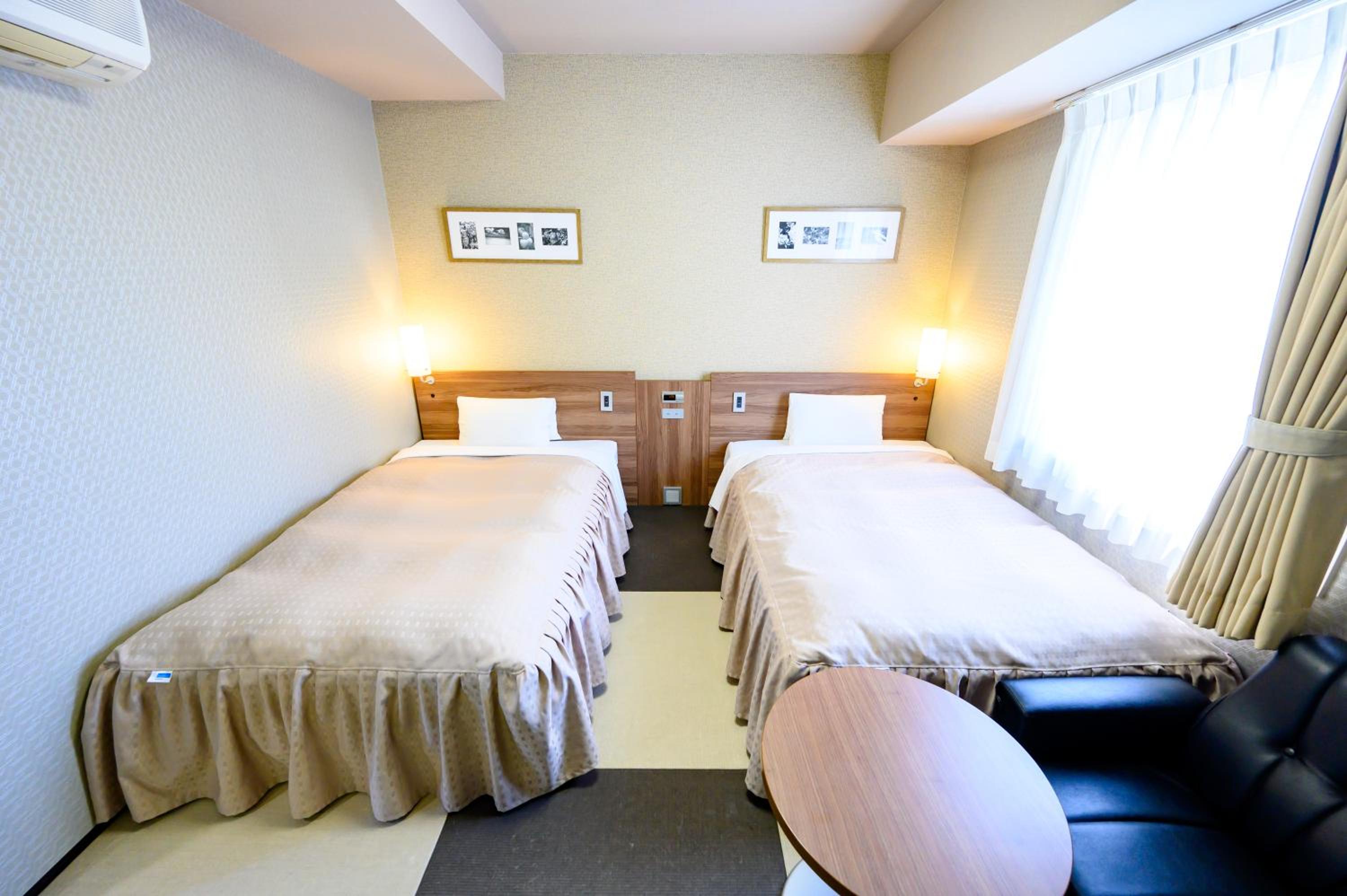Hotel Econo Kameyama 36/85
