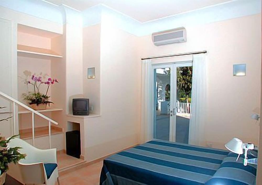 Senaria Hotel 23/32