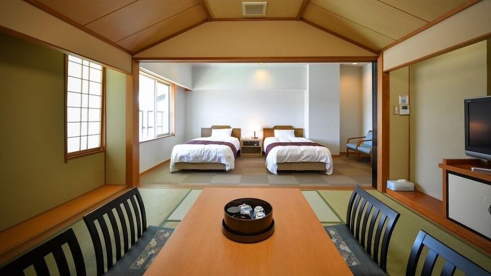 Awara Kitagata Onsen Kohanso Hana Yurari 7/29