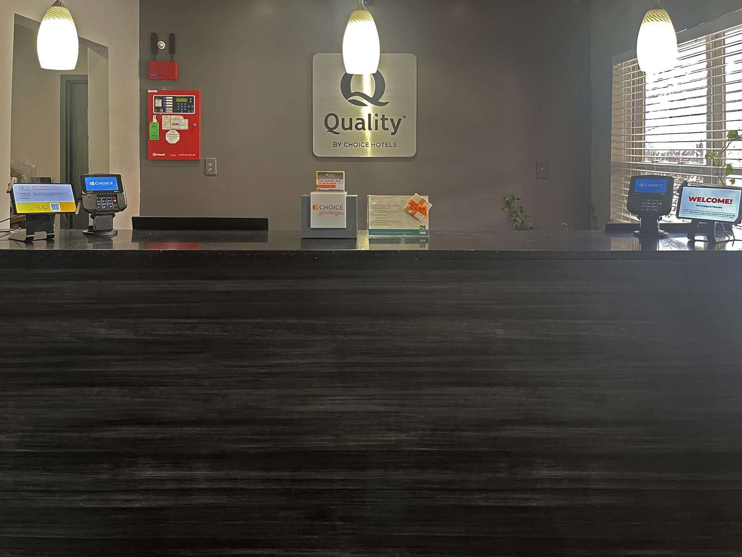 Quality Inn & Suites Cincinnati Sharonville 8/42