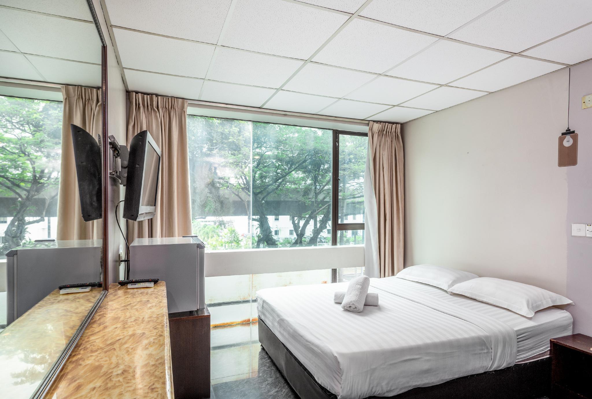 Super, Deluxe, Double Bed