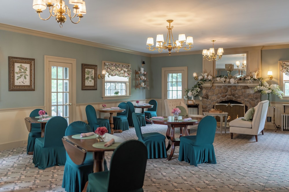 Westbrook Inn Bed and Breakfast 58/74