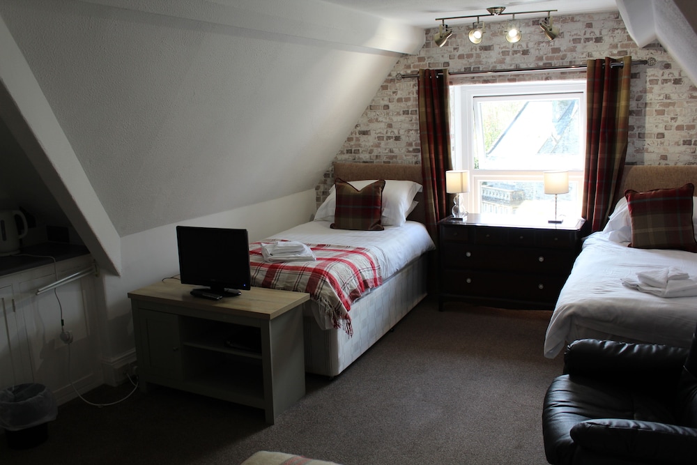 The Darnley Hotel 13/50