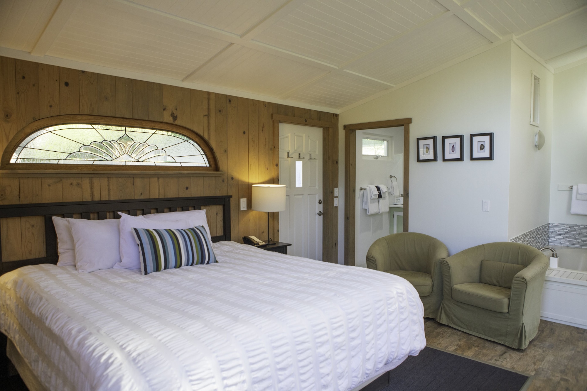 Garden Cottage, King Bed