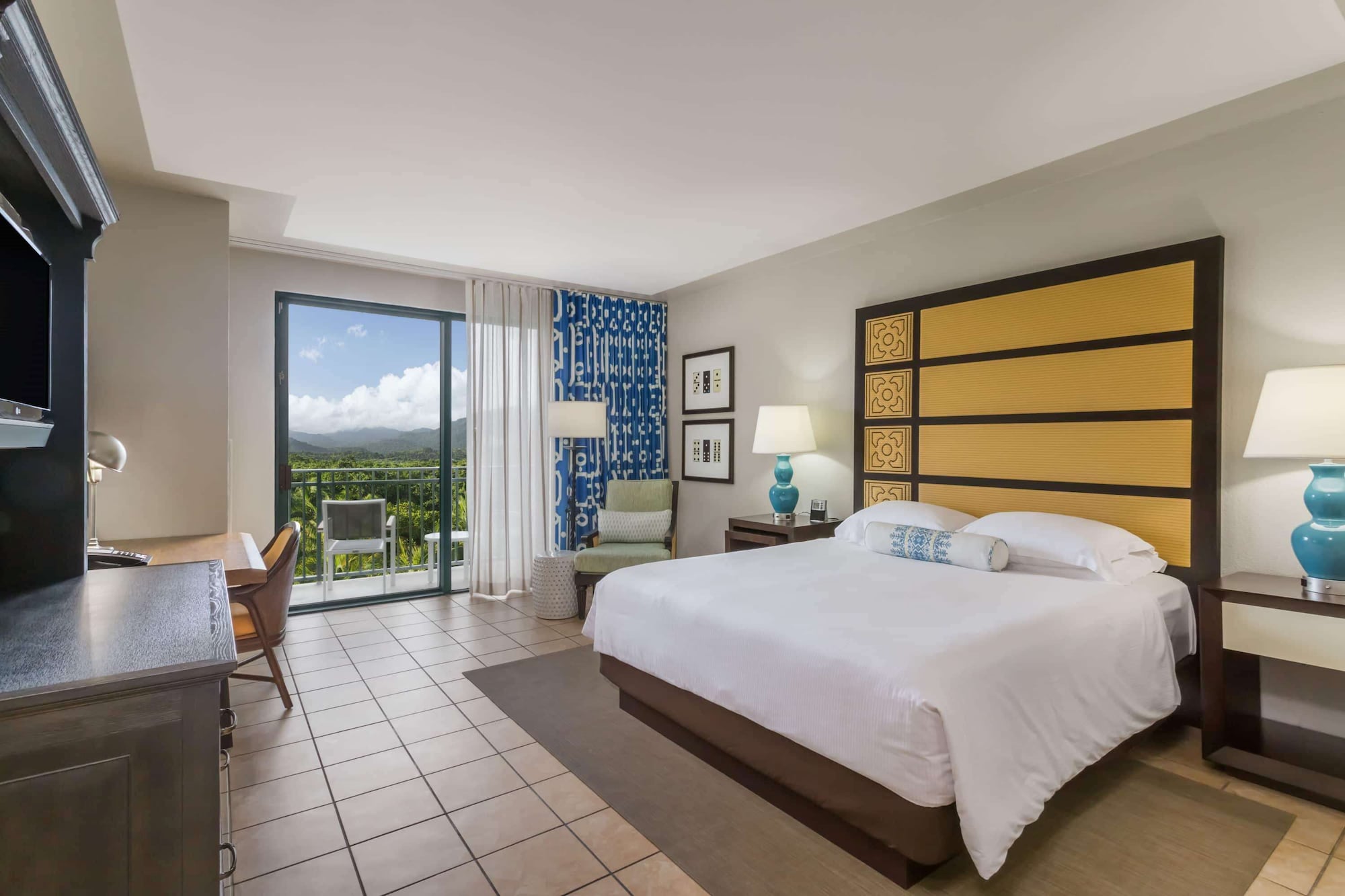 Resort, King Bed