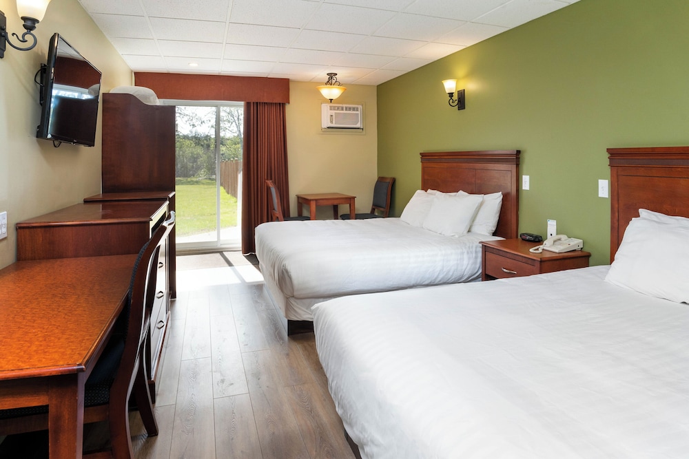 Hotel Marineau Mattawin 5/30