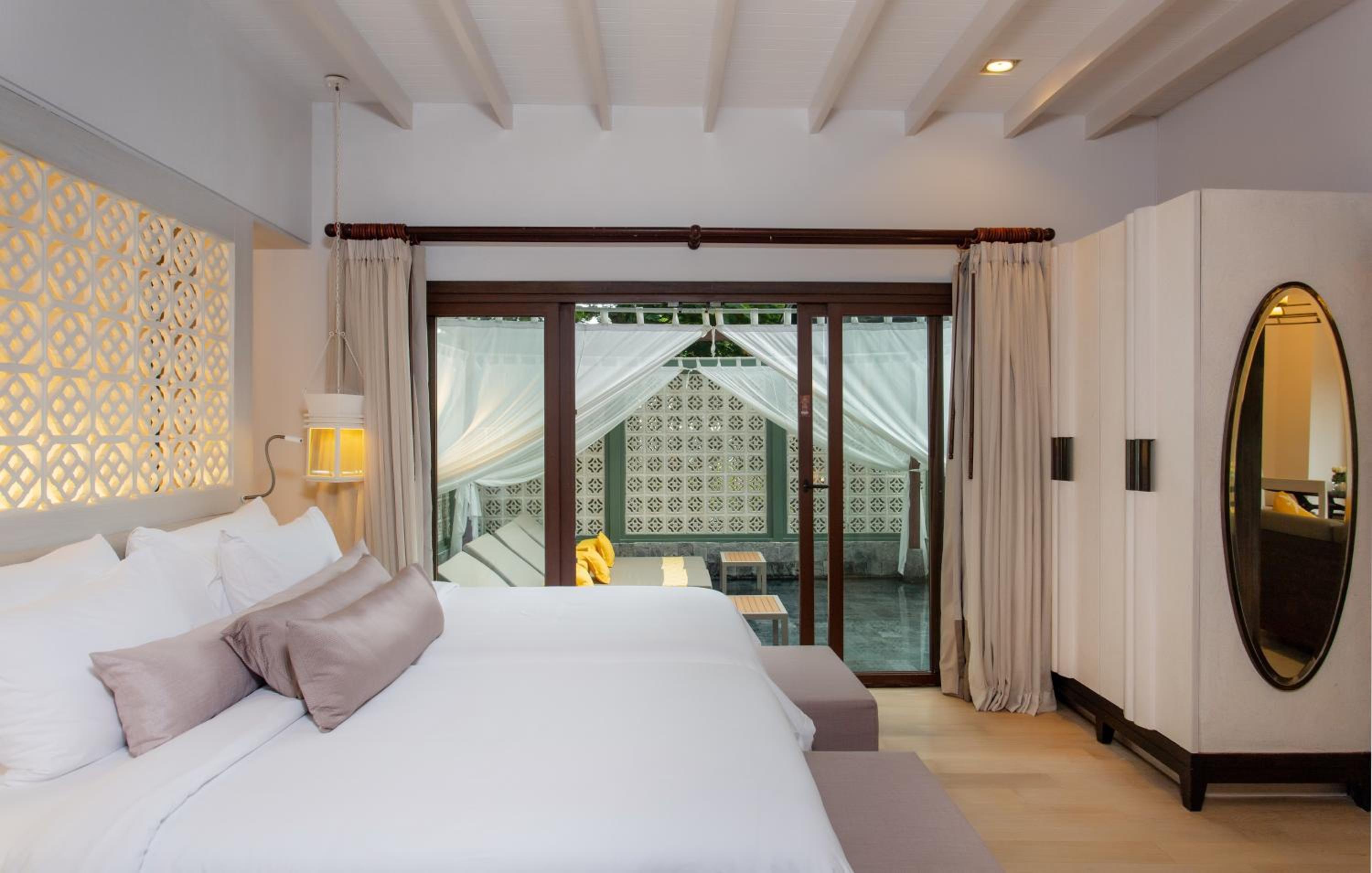 2 Bedrooms, Pool, Villa