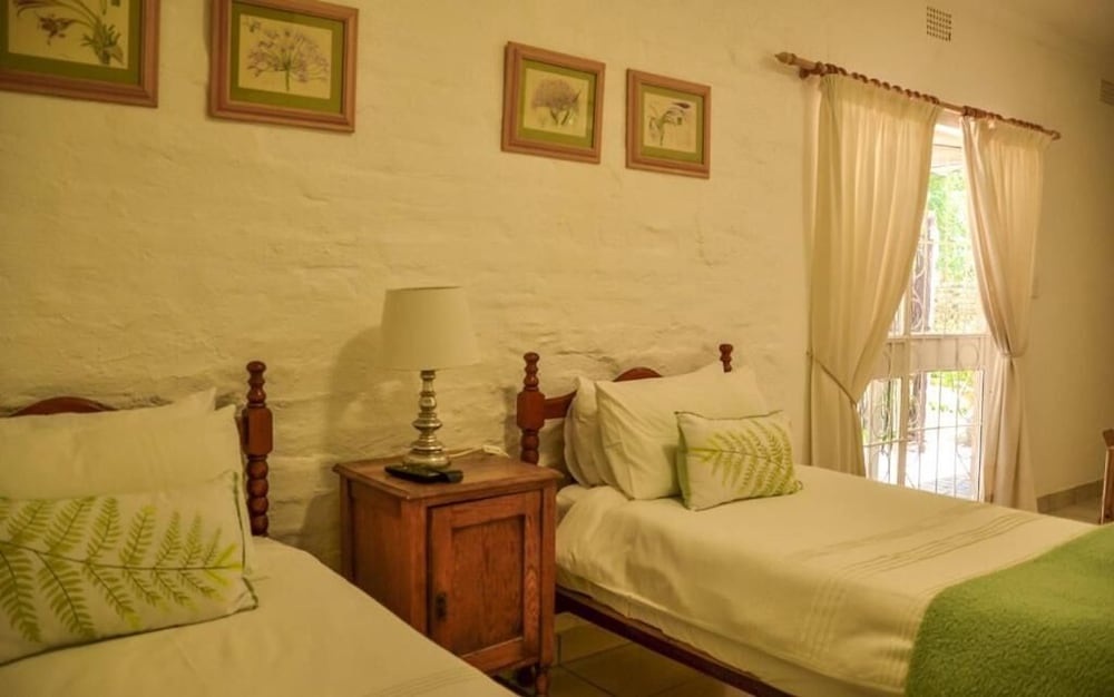 Padlangs Self Catering 12/47