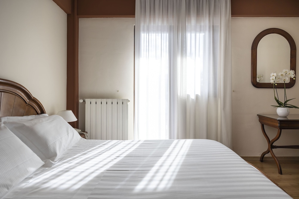GRAND HOTEL DEL PARCO 33/62