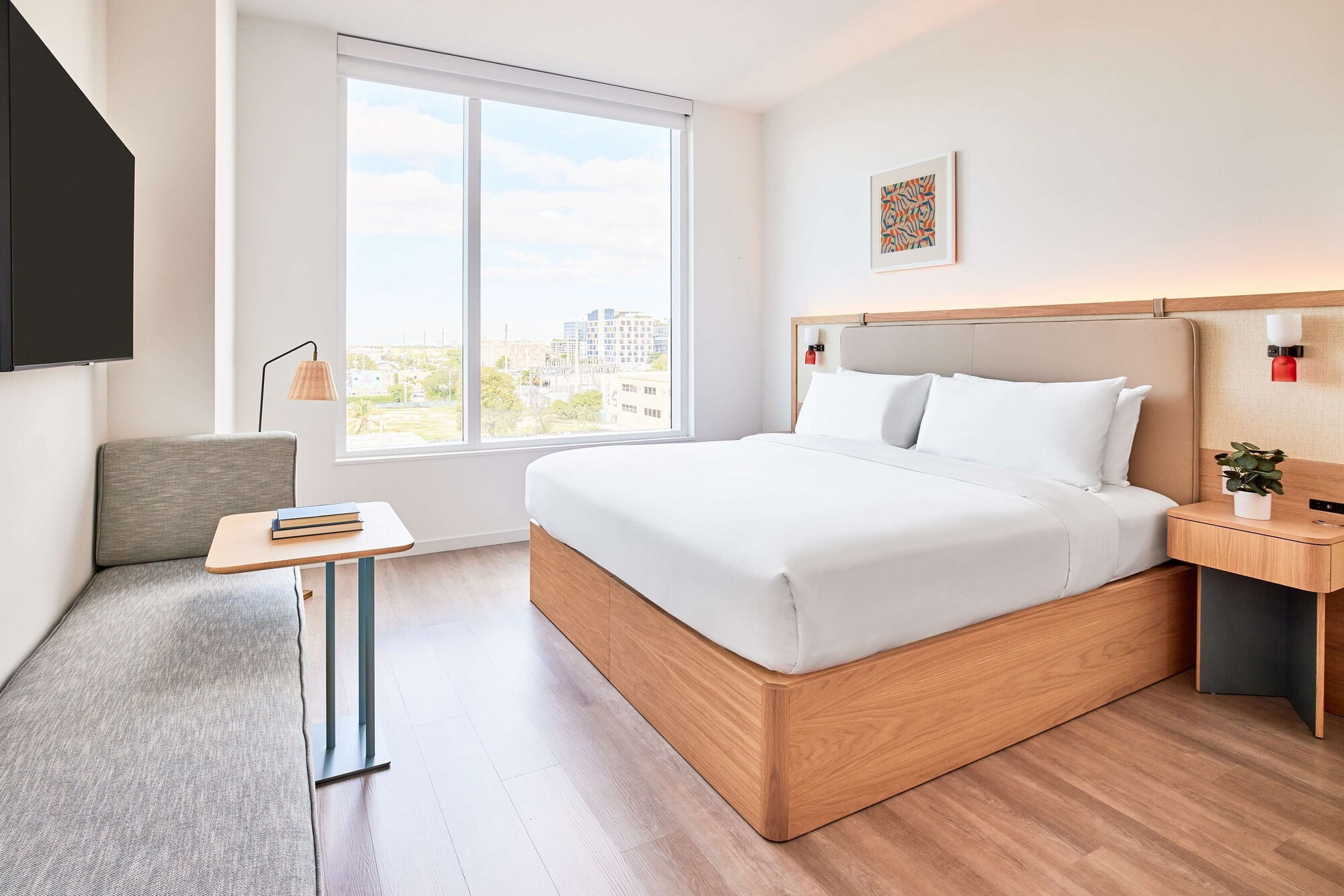 ROOM, KING BED, ACCESSIBLE