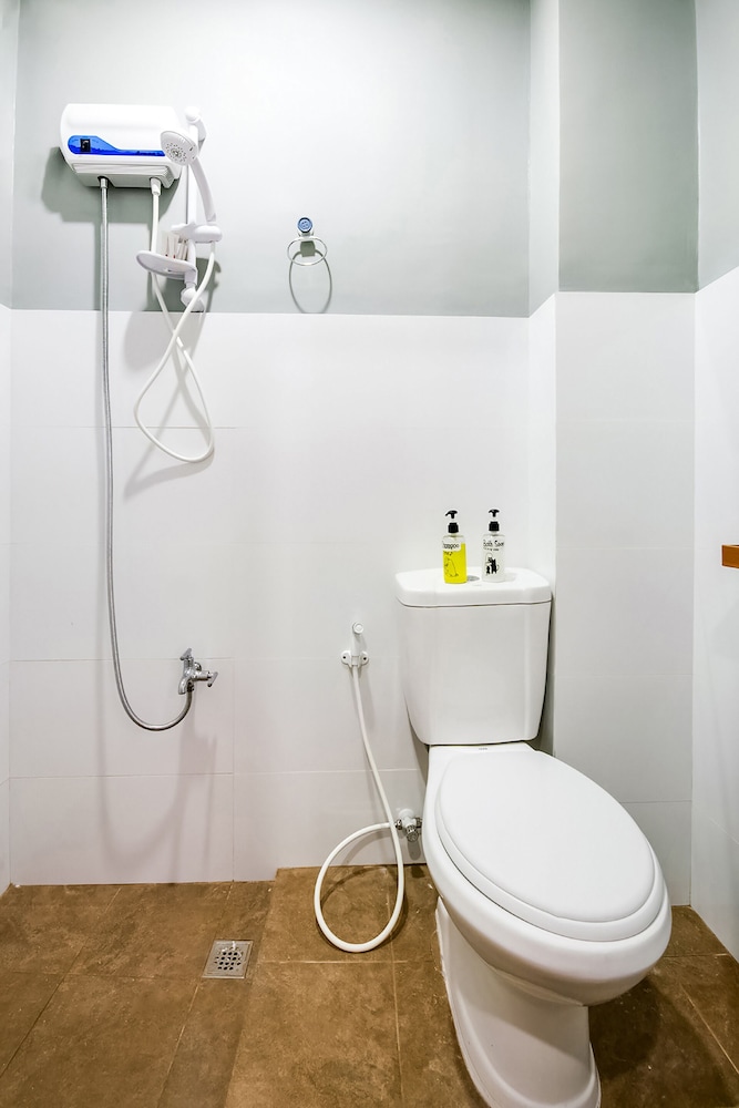 OYO 495 The Pocket Hotel 13/32