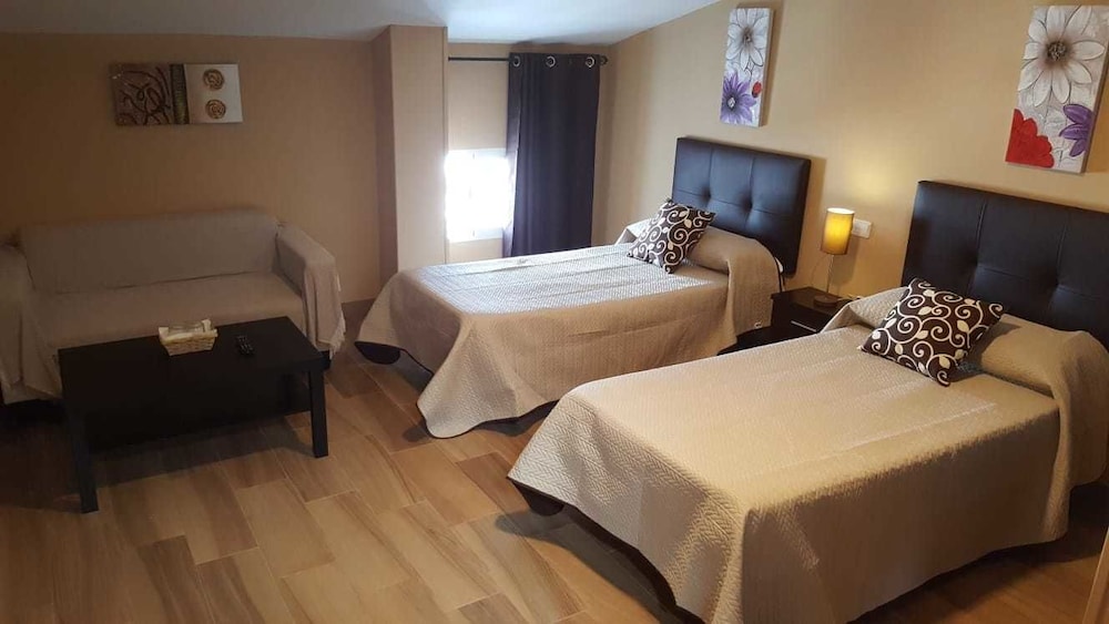Hostal Malaga 10/50