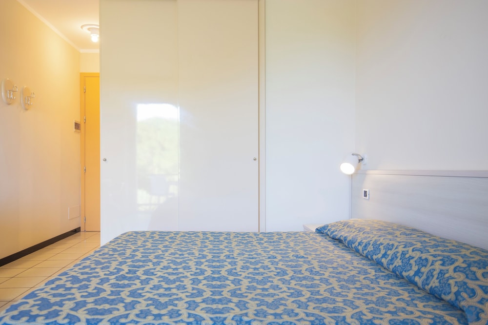 Fabric Hotel And Club 24/77