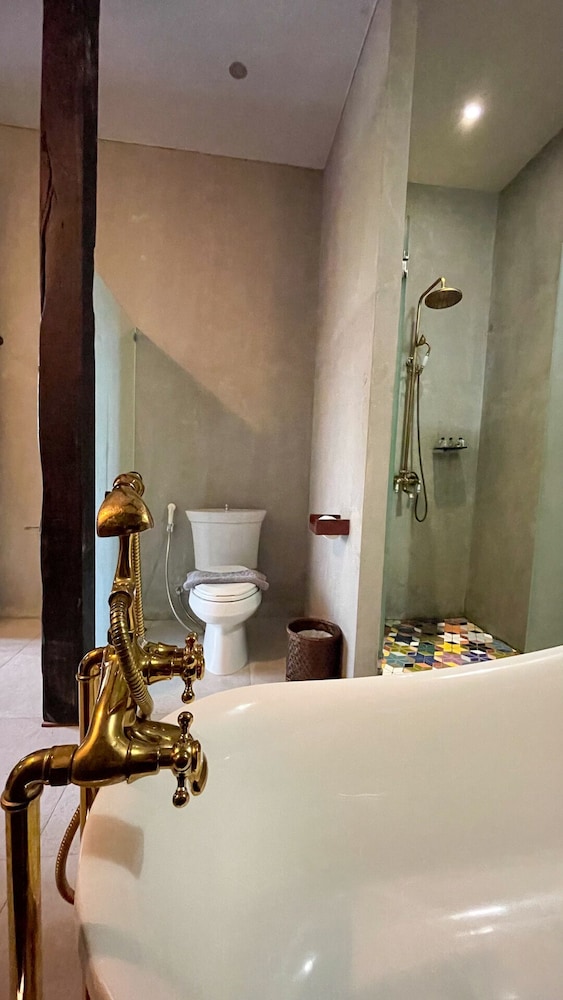 Villa Phra Sumen Bangkok 66/67