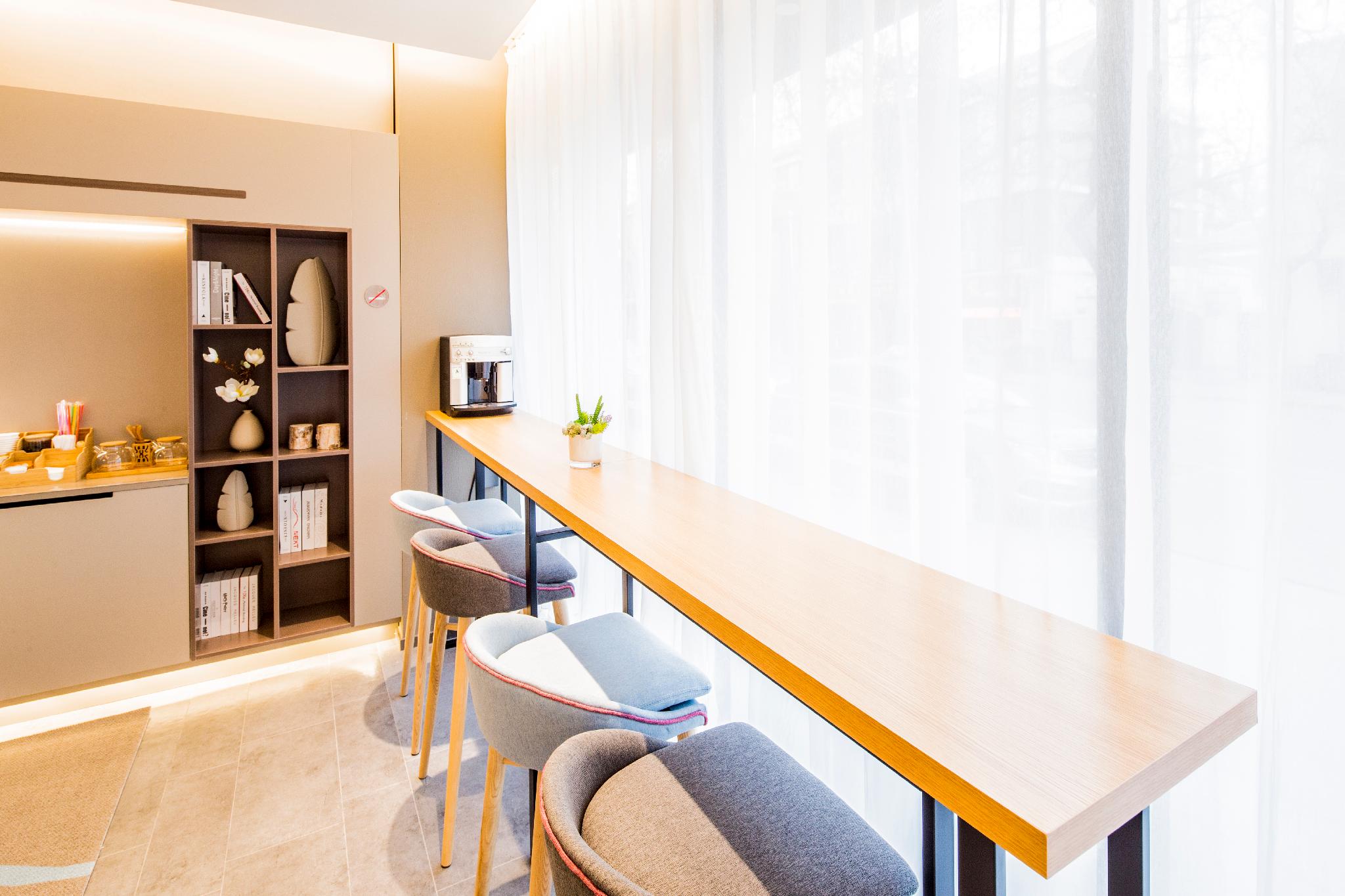 Home Inn Neo (Tianjin Railway Station Binjiang Road Pedestrian Street) 14/26