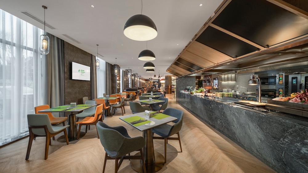 HOLIDAY INN Changchun Jingyue 33/48