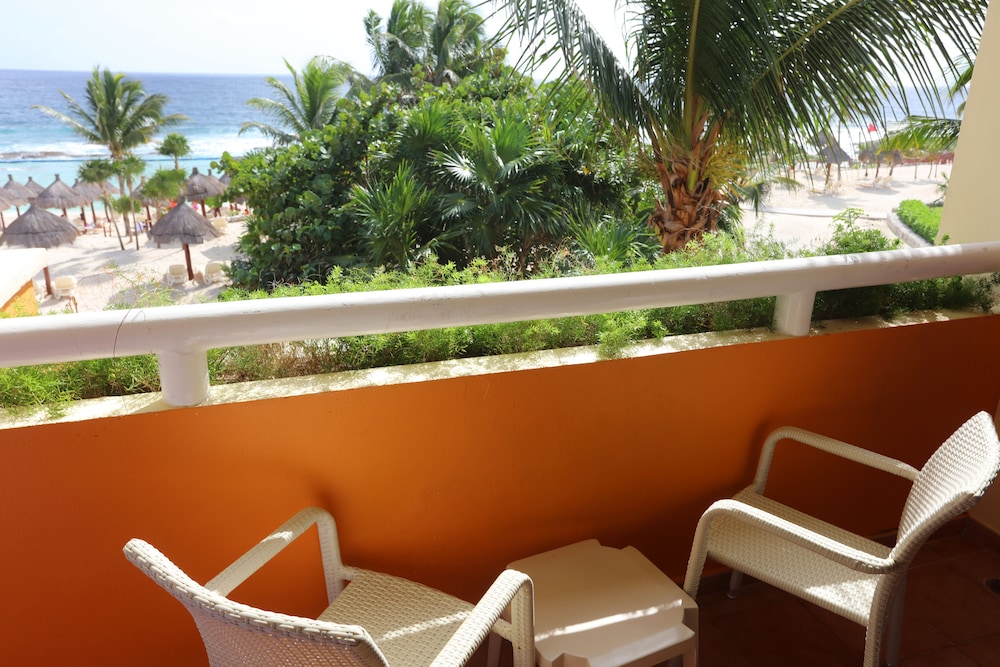 Bahia Principe Explore Akumal - All Inclusive 49/75