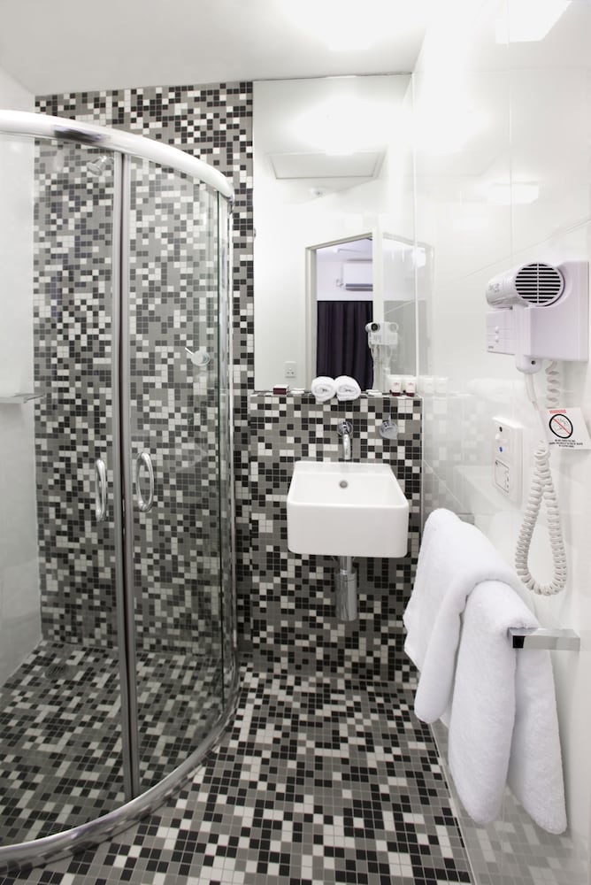 Majestic Minima Hotel 40/41
