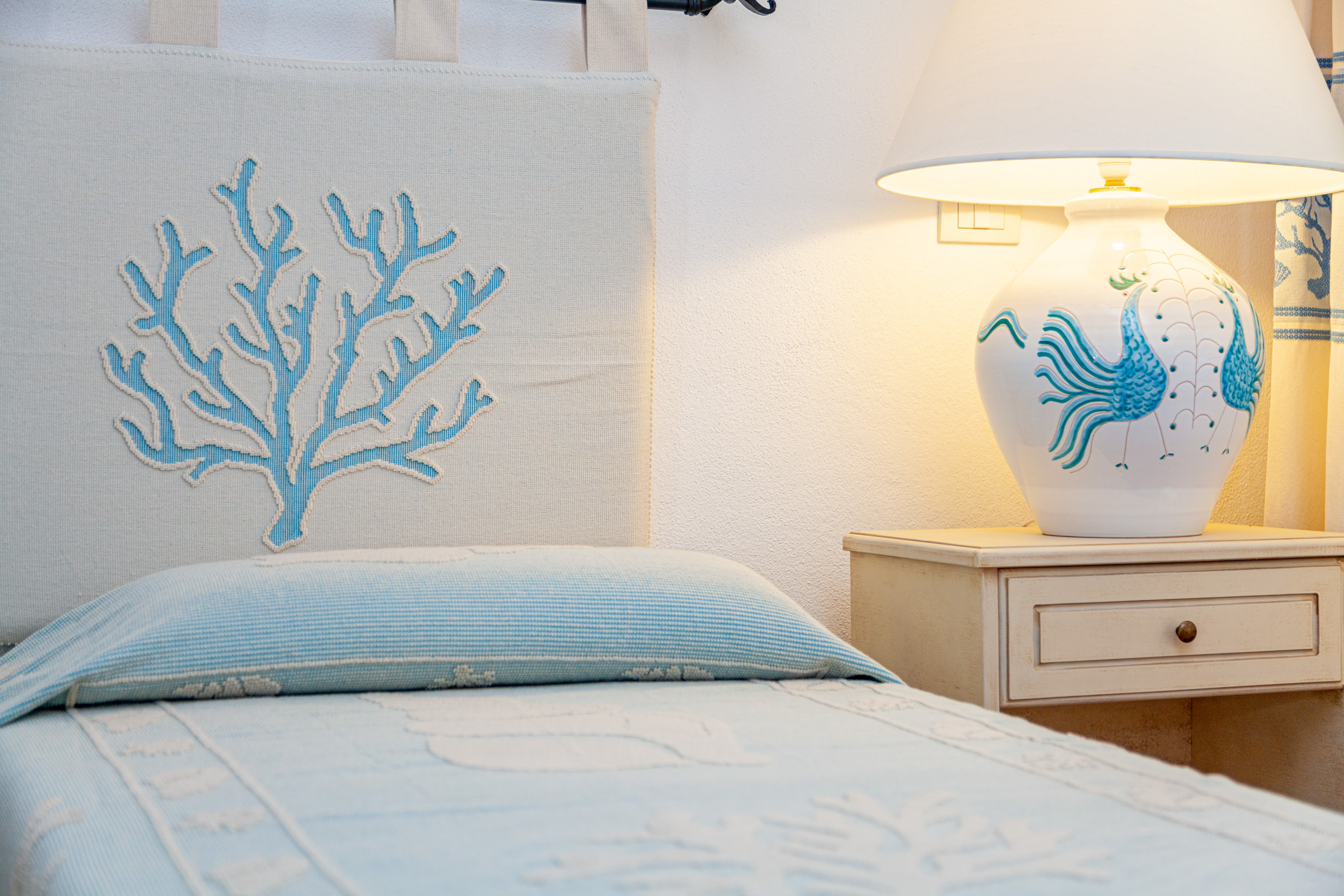 Room, Single, Double Bed