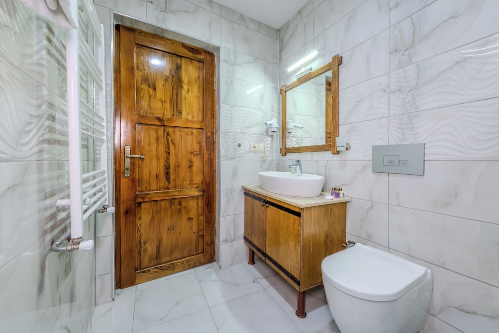 Cakiltasi Evi Otel 48/50