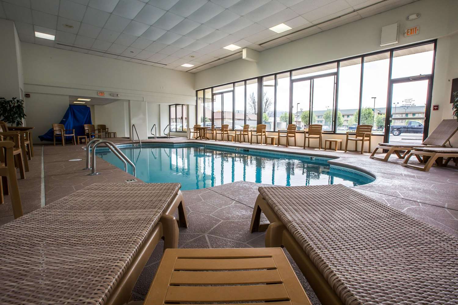 Comfort Inn Suites At Dollywood Lane 21/37