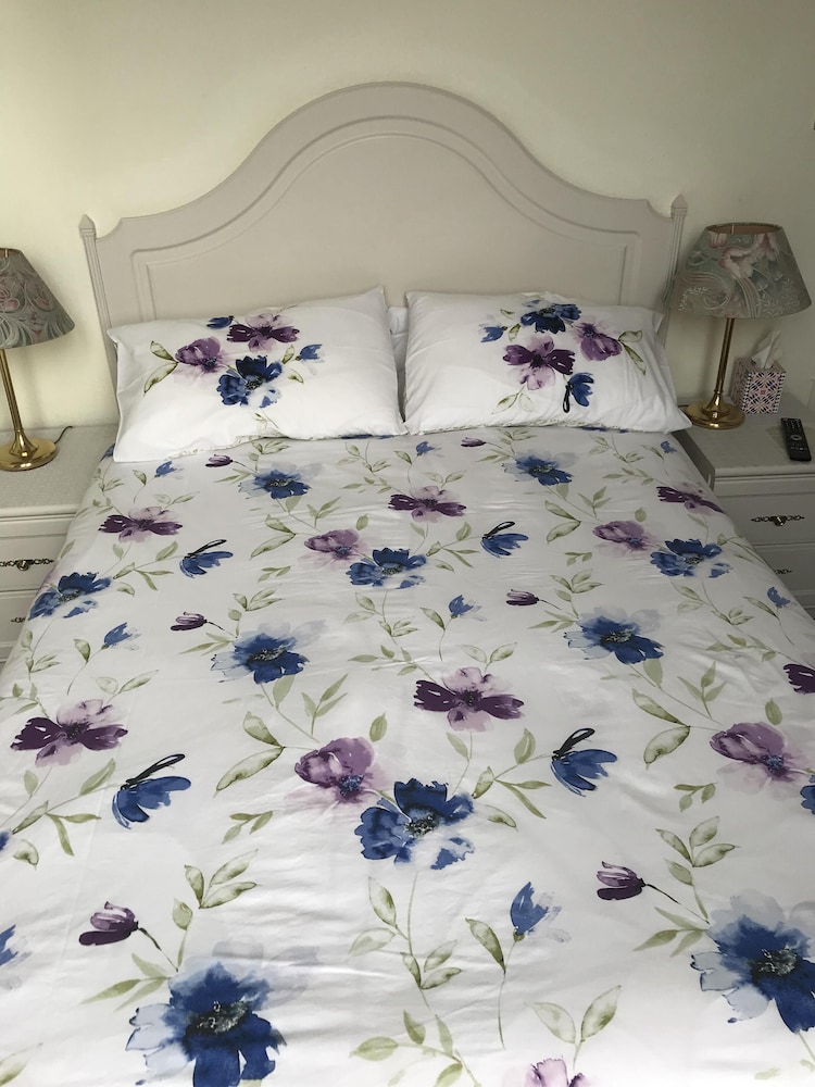Dorstan Guest House 42/72
