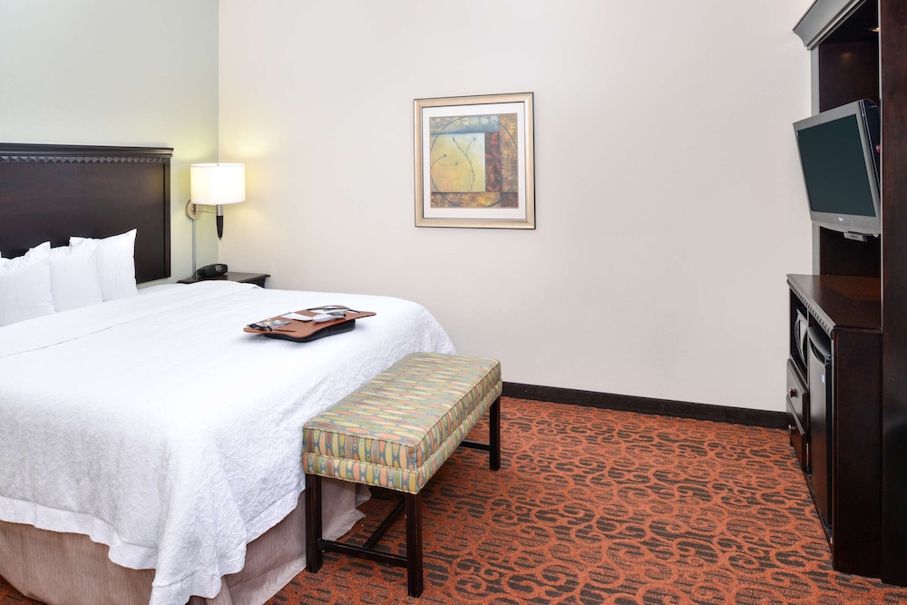Hampton Inn Pecos 11/45