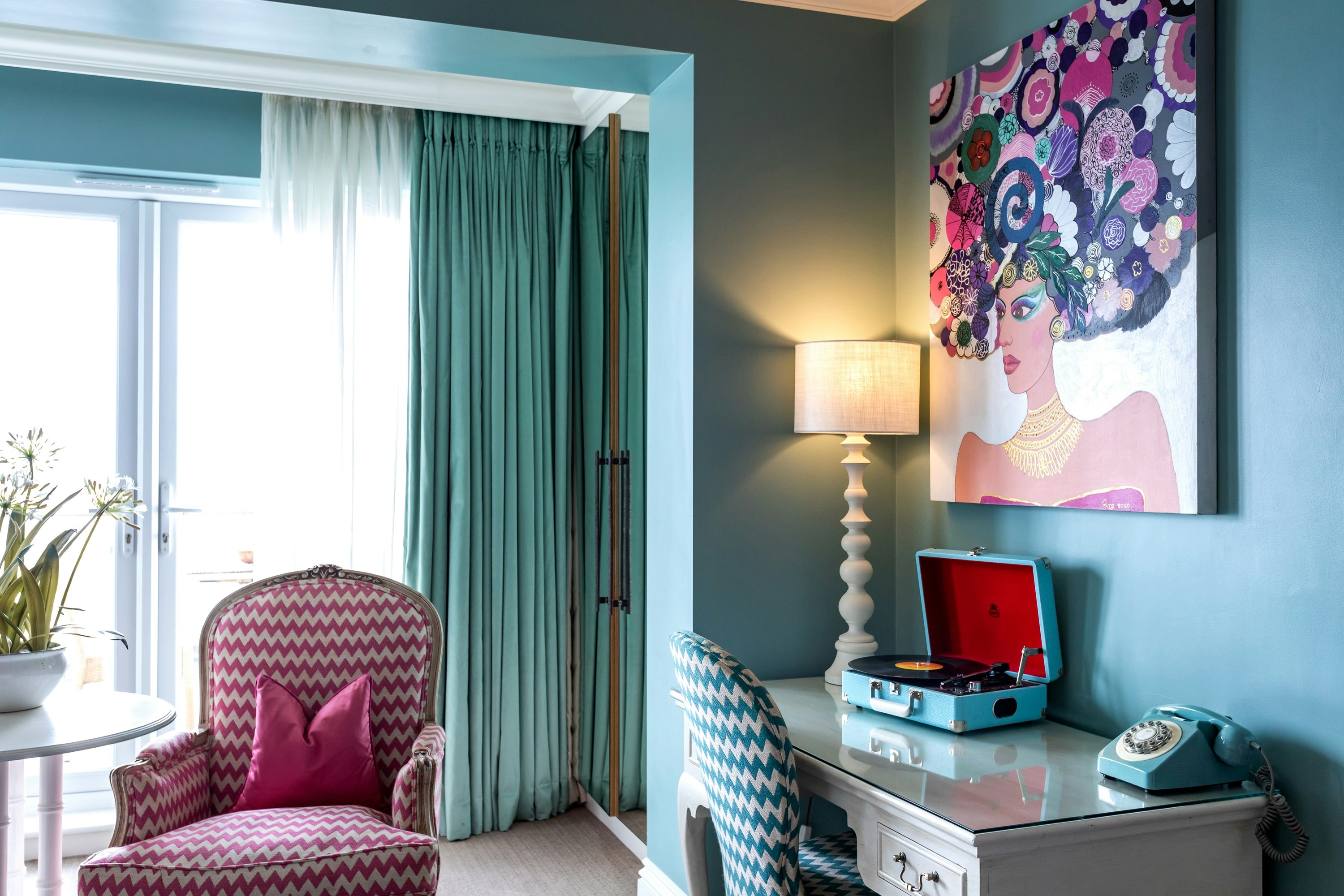 Roslin Beach Hotel 13/31