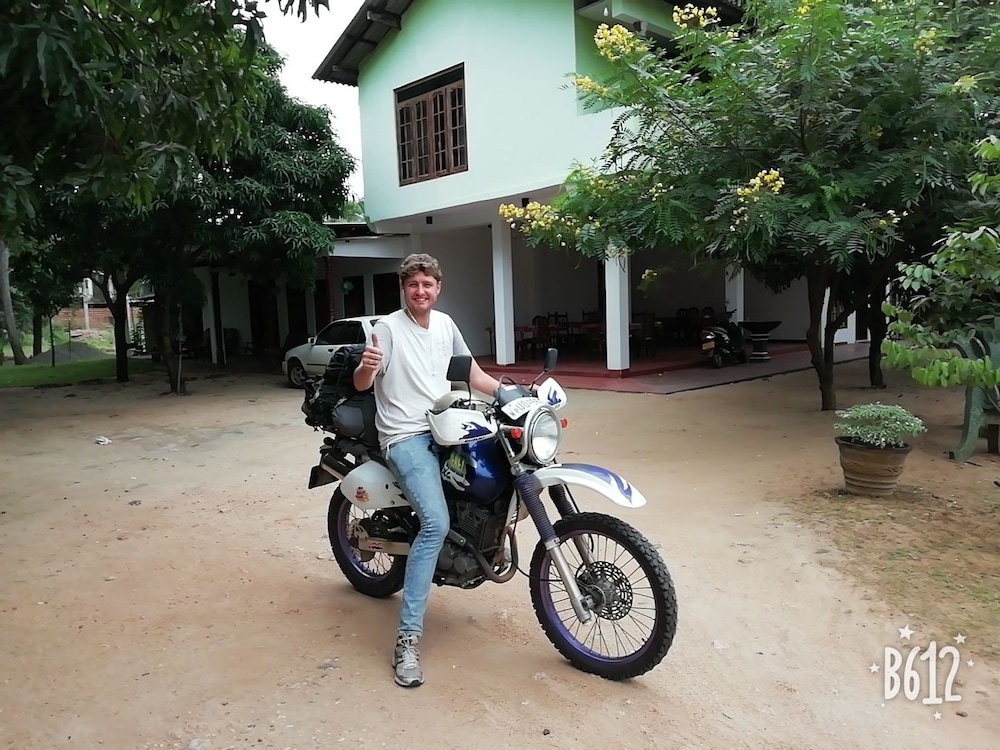 Jayaru Guest House 32/36