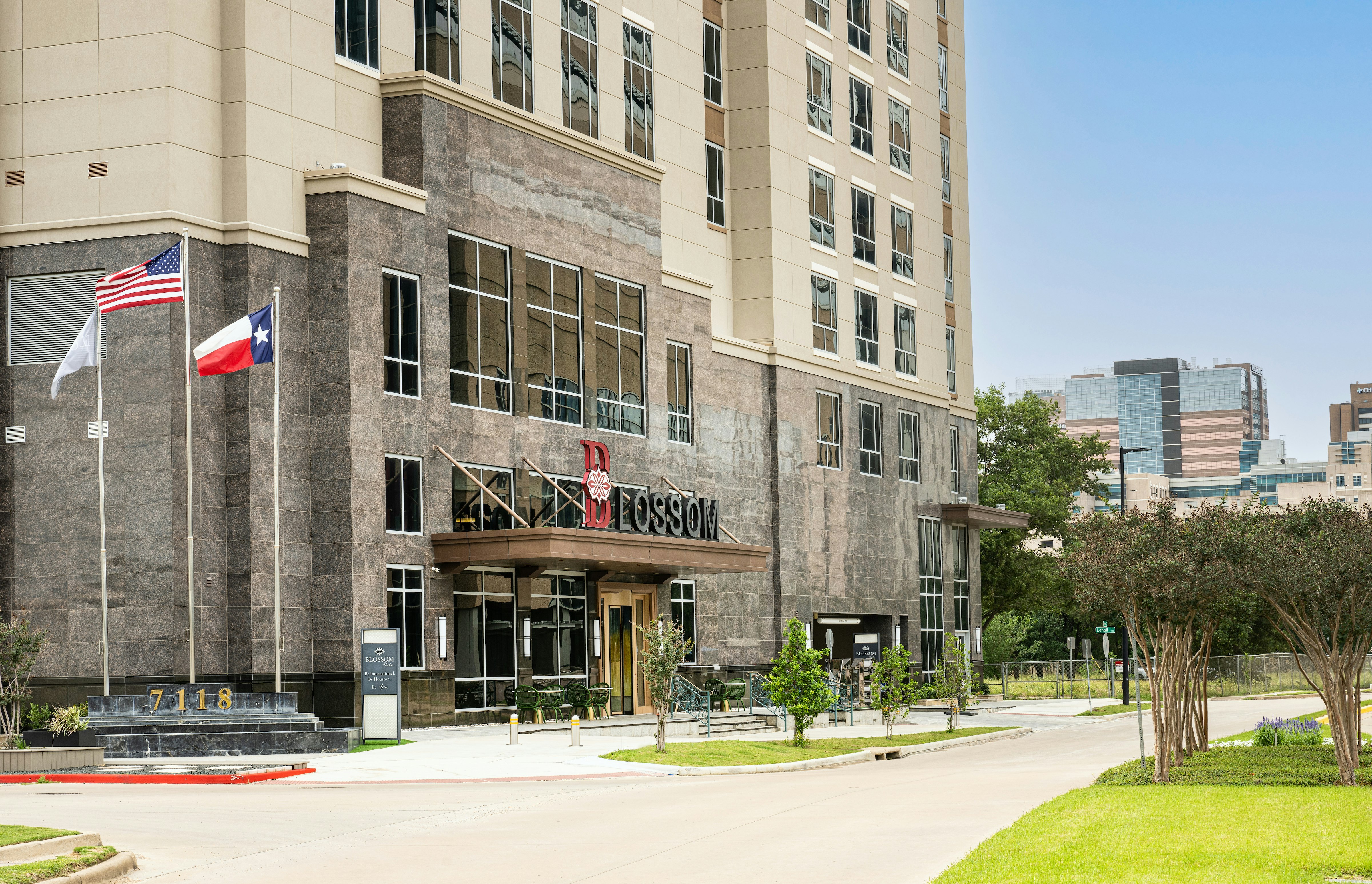 Blossom Hotel Houston, Curio Collection by Hilton 31/36