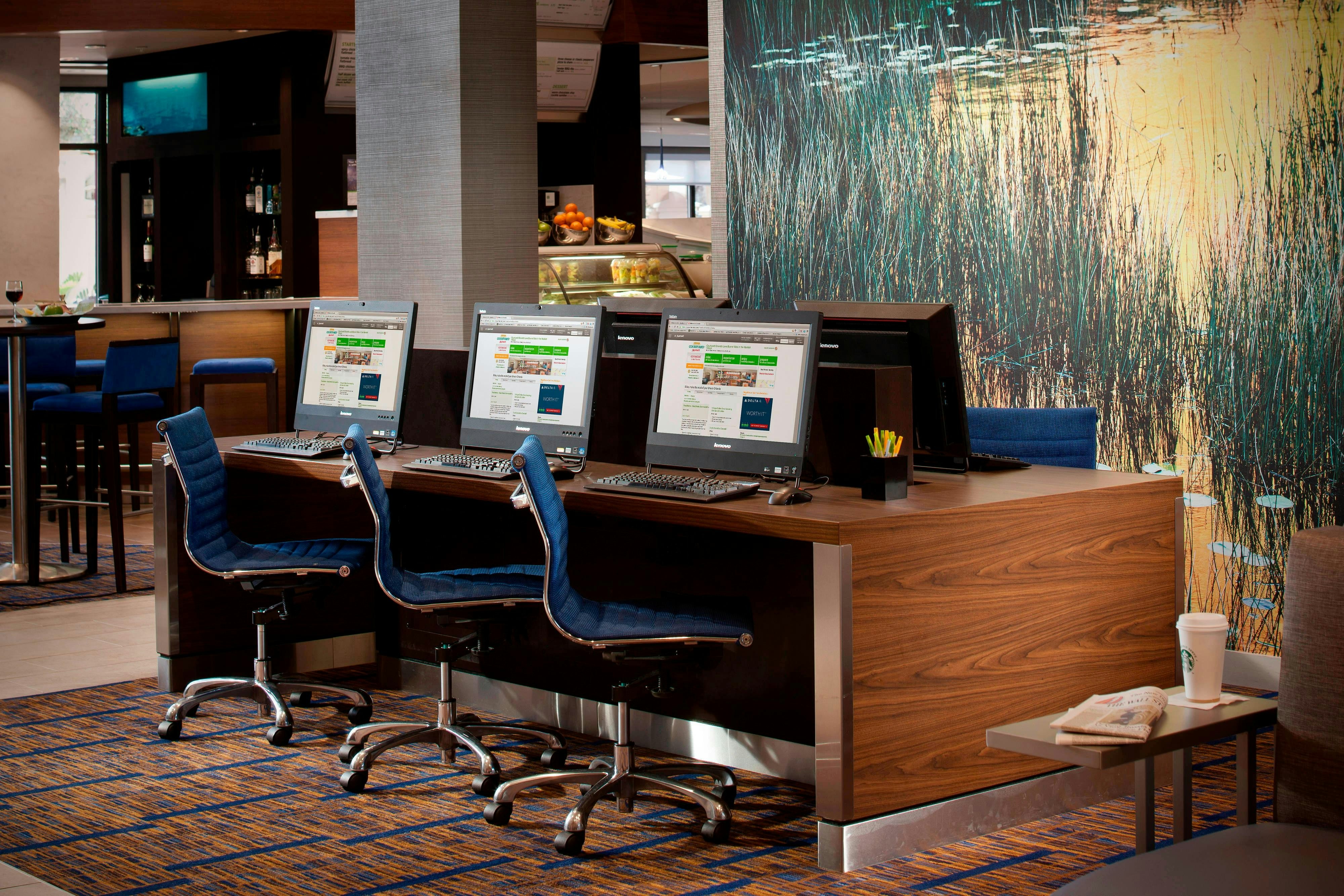 Courtyard by Marriott Orlando Lake Buena Vista in the Marriott Village 26/33