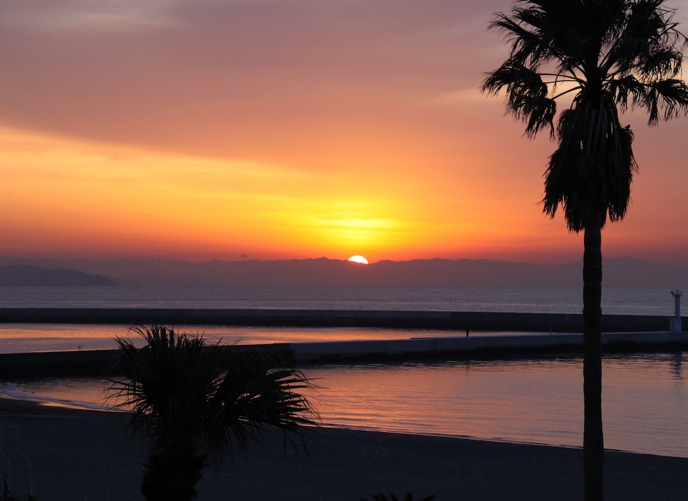 Irago Resort & Convention Hotel 26/30