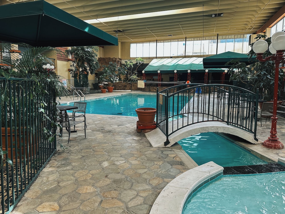 Quality Inn & Suites Fort Collins East 28/58
