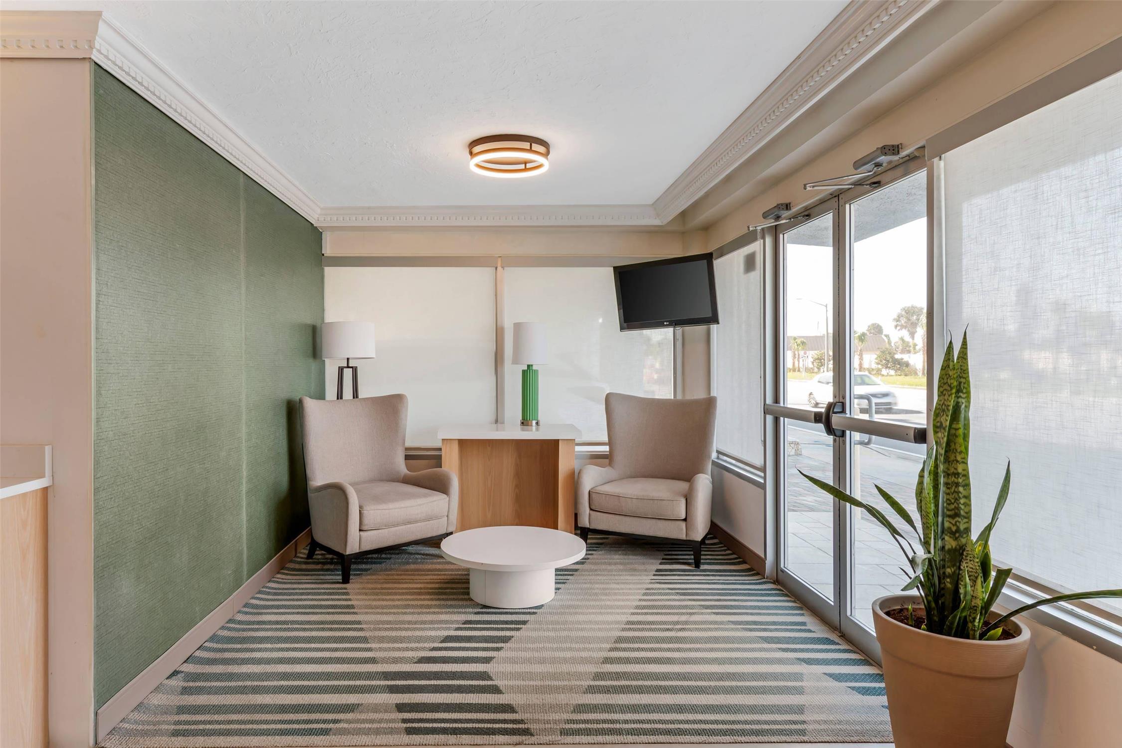Comfort Inn & Suites Ormond Beach Oceanfront 21/25