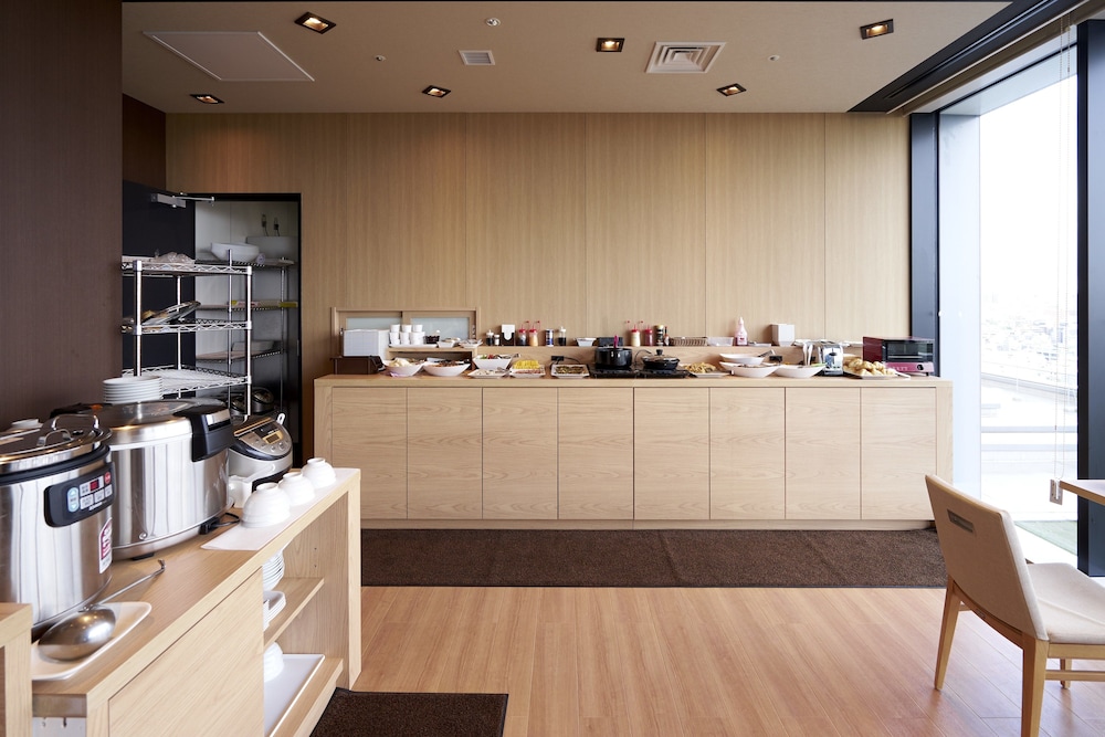 HOTEL Crown Hills Ueno Premier (ex Life Tree Ueno) 46/56