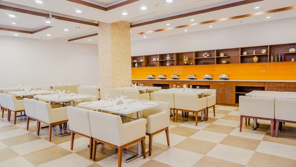 Siesta Navi Mumbai 30/41