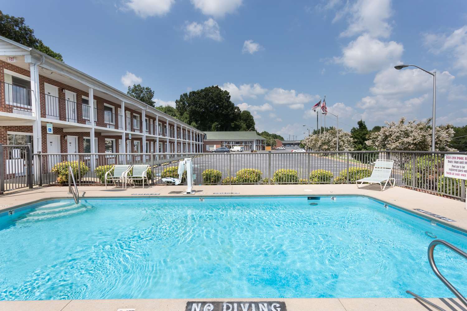 Hamilton Inn Jonesville I-77 4/24