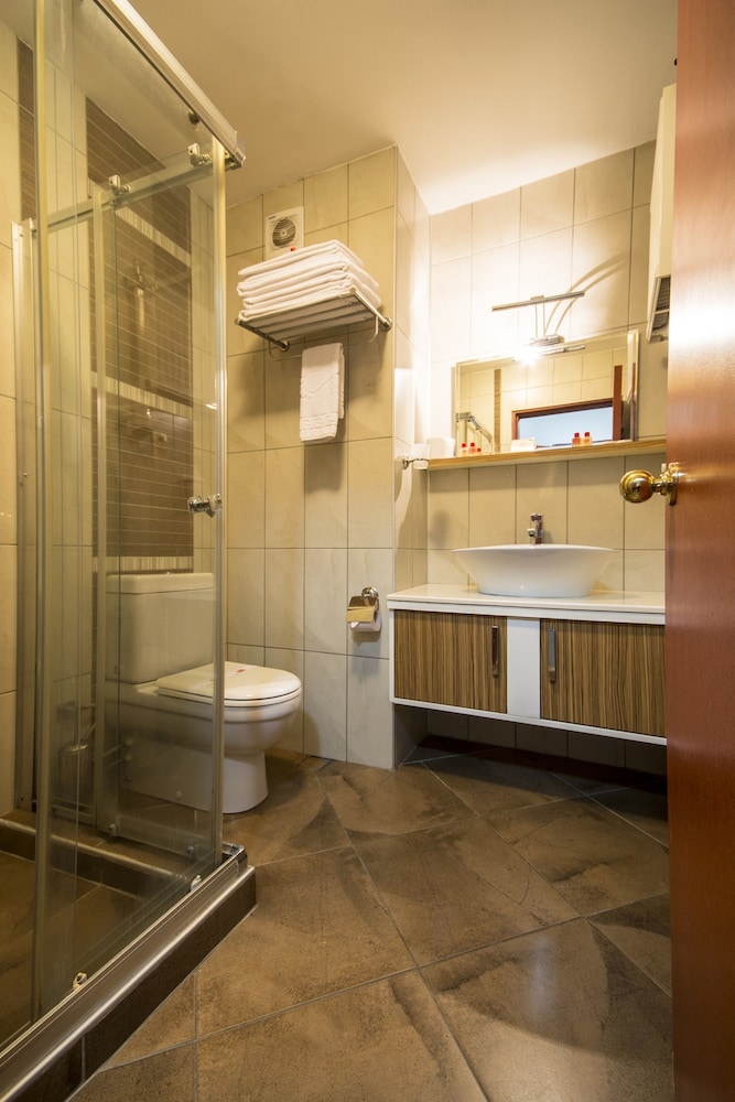 Canak Hotel 29/61