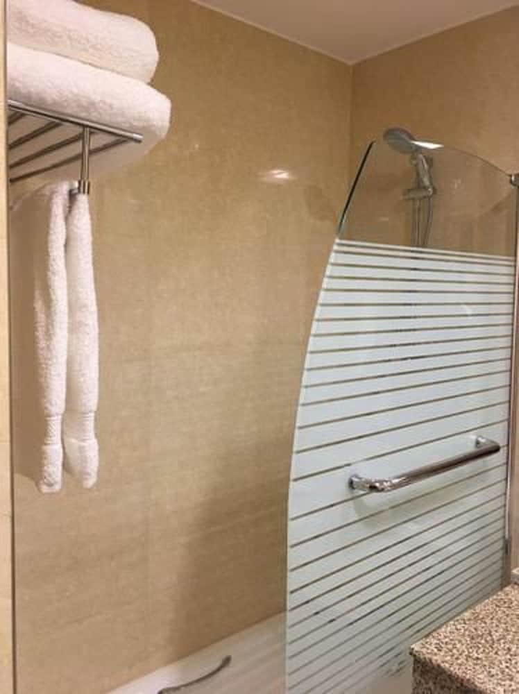 New Day Hotel 25/55