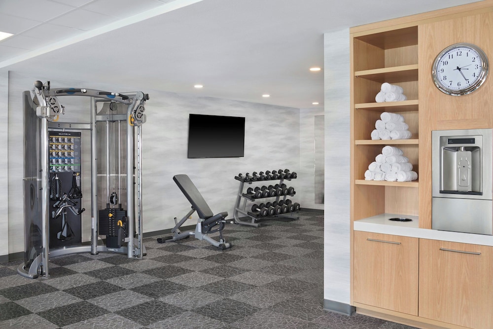 Fairfield by Marriott Inn & Suites Columbus 18/40