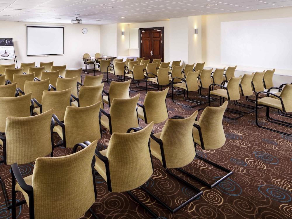 Mercure Manchester Piccadilly 57/70