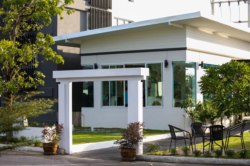 The Zenery 11/51