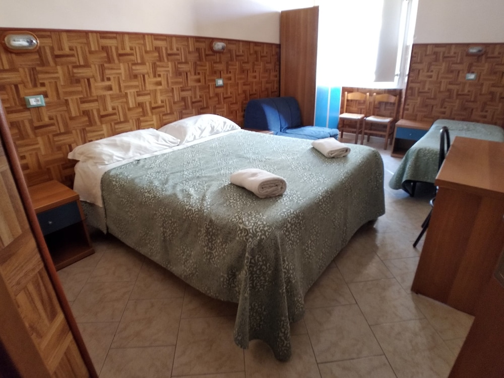 Hotel Cressy 24/63