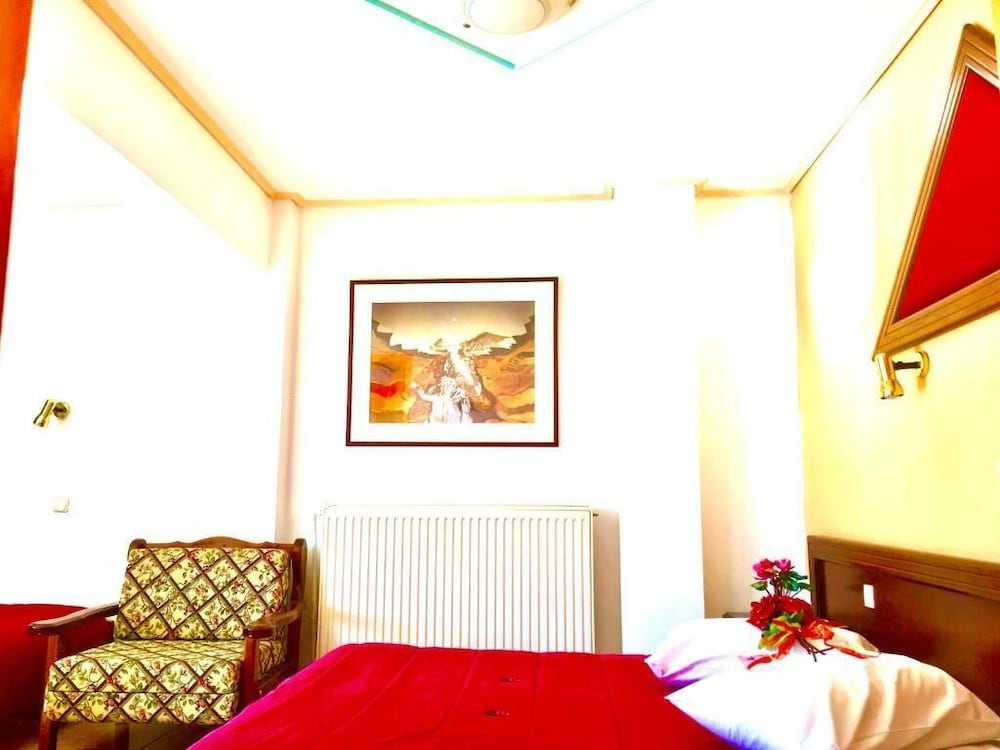 Aiolos Hotel 15/42
