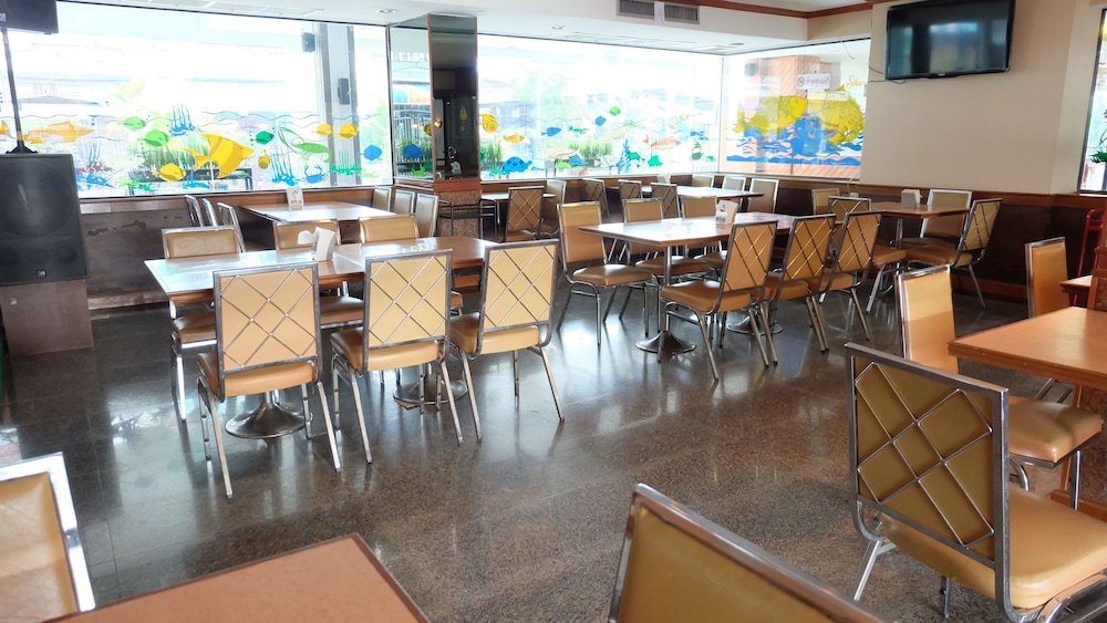 Silom Boutique Hotel Hatyai 33/37