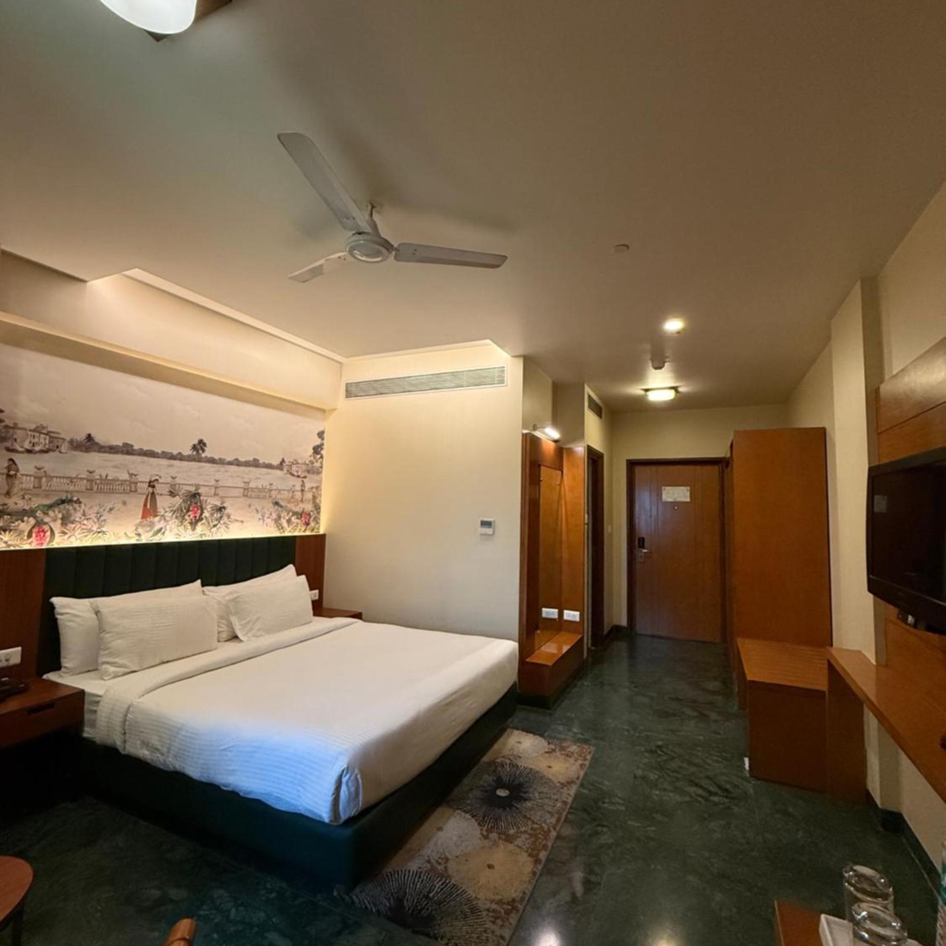 HOTEL BRIJWASI LANDS INN 21/55